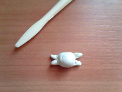 Комахи з природного матеріалу