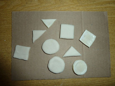 Дидактична гра «Чарівні листочки»