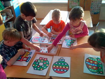 Гра «Мозаїка з гудзиків»