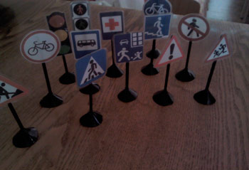 Знаки з ПДР